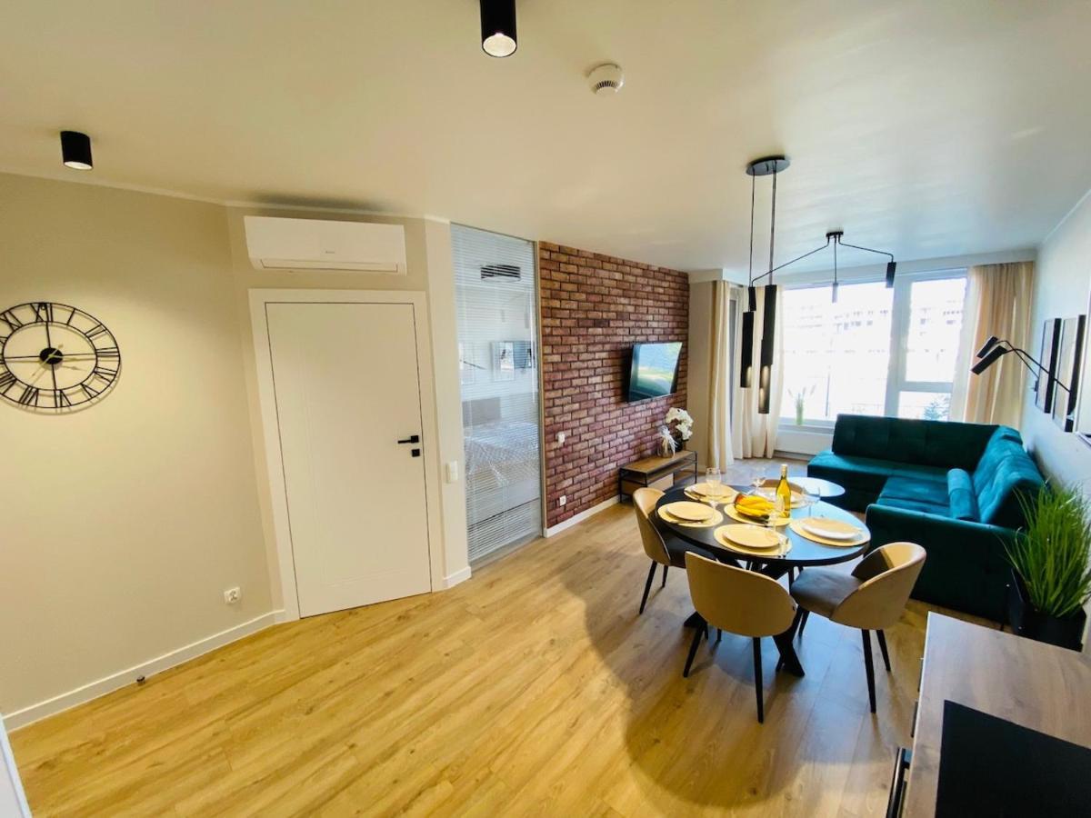 Apartamenty S&S Chlebova Gdansk Z Widokiem Na Rzeke Motlawe, Stare Miasto Buitenkant foto