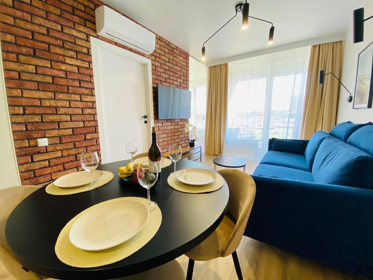 Apartamenty S&S Chlebova Gdansk Z Widokiem Na Rzeke Motlawe, Stare Miasto Buitenkant foto
