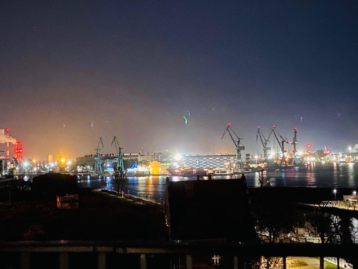 Apartamenty S&S Chlebova Gdansk Z Widokiem Na Rzeke Motlawe, Stare Miasto Buitenkant foto