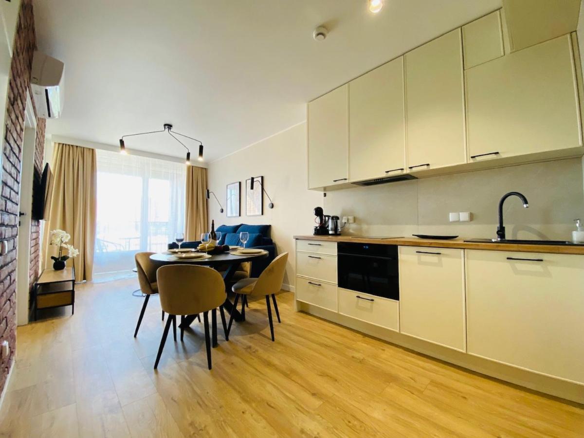 Apartamenty S&S Chlebova Gdansk Z Widokiem Na Rzeke Motlawe, Stare Miasto Buitenkant foto
